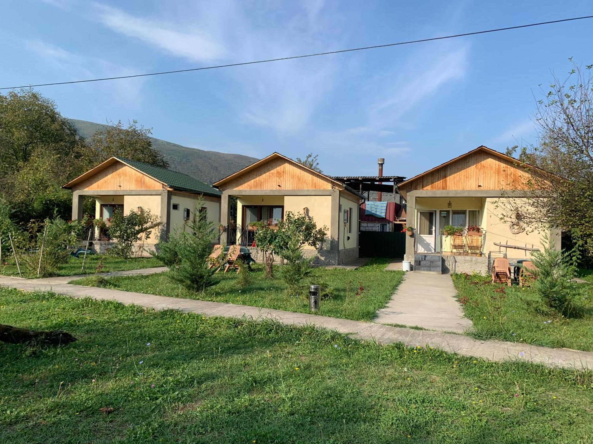 Vila Taripiri Ambrolauri Exteriér fotografie