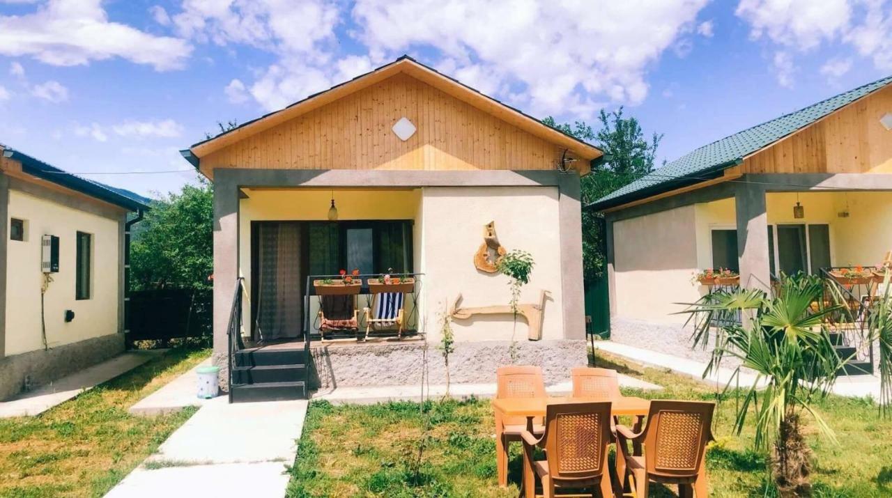 Vila Taripiri Ambrolauri Exteriér fotografie
